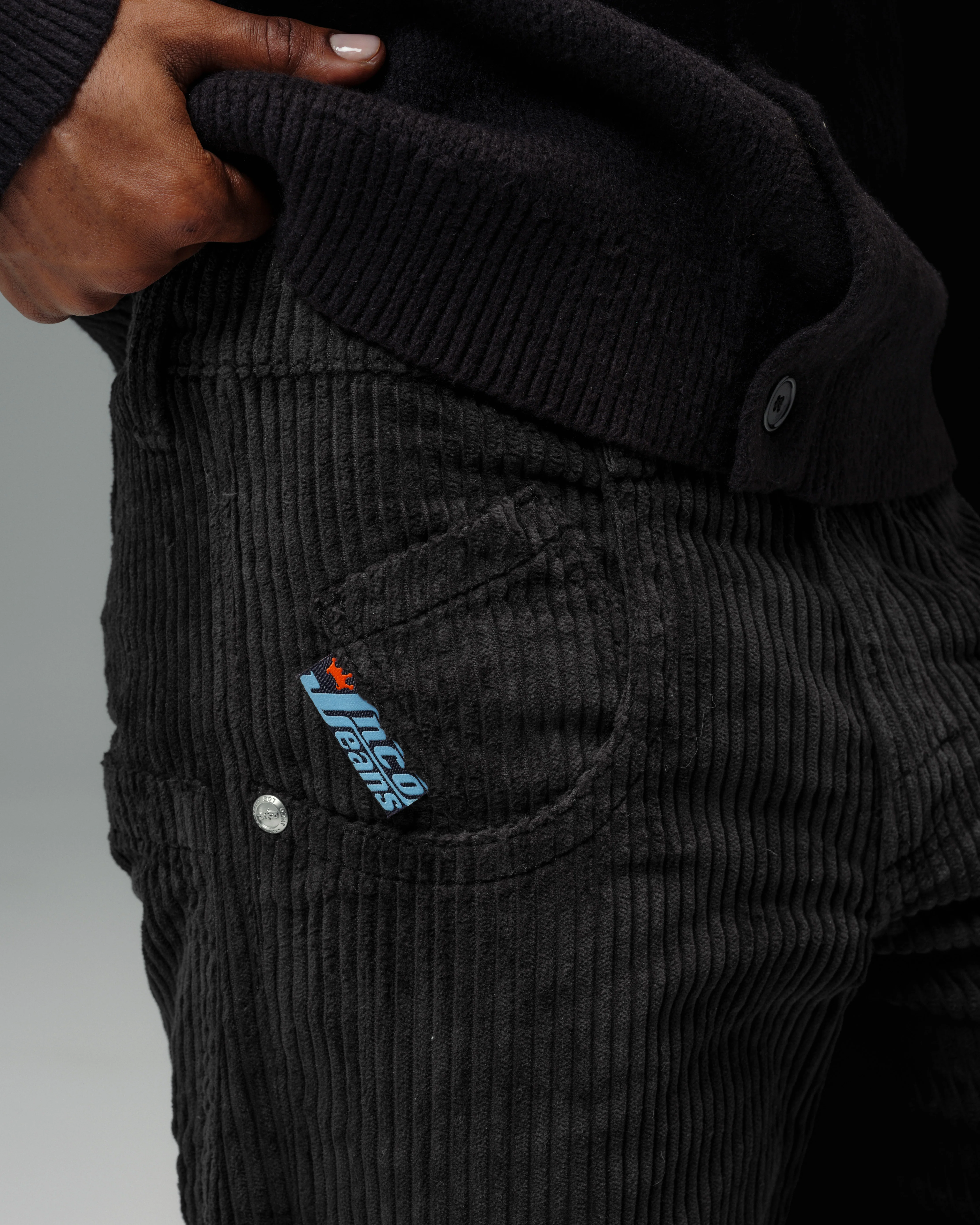 169 Low Down. 20". 4 Wale Corduroy. Black. - Image 10