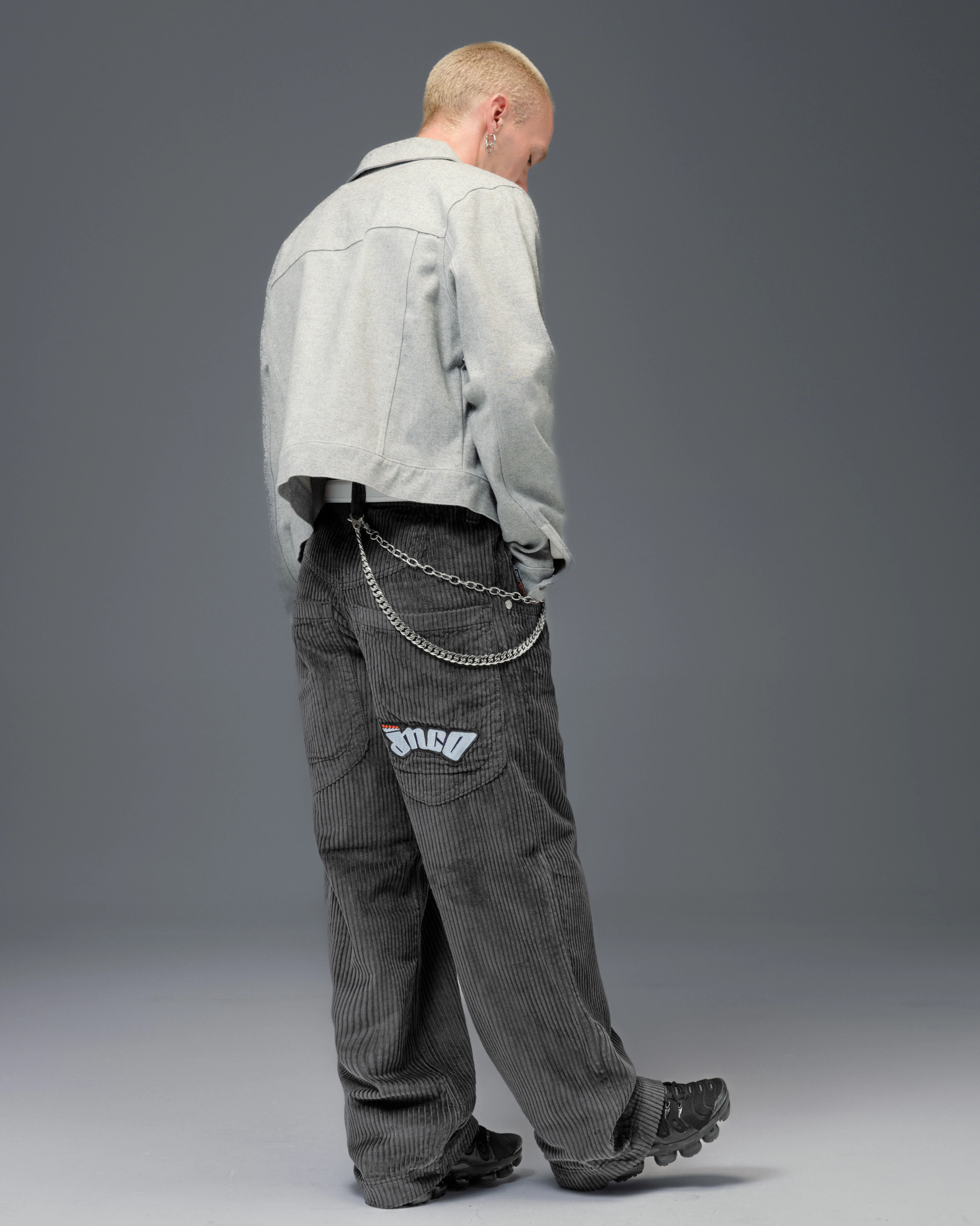 169 Low Down. 20". 4 Wale Corduroy. Magnet. - Image 6
