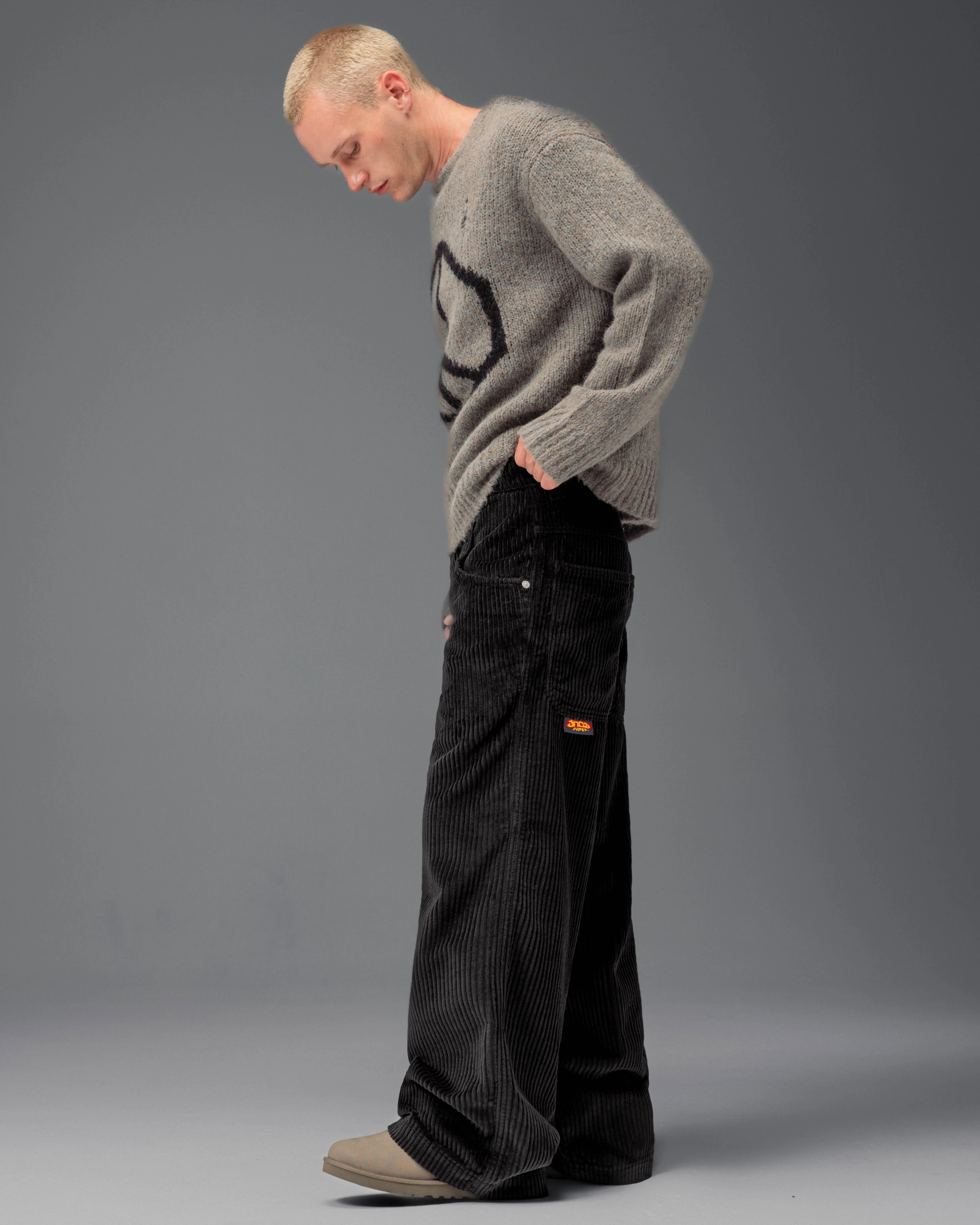 179 Pipes. 23". 4 Wale Corduroy. Black. - Image 6