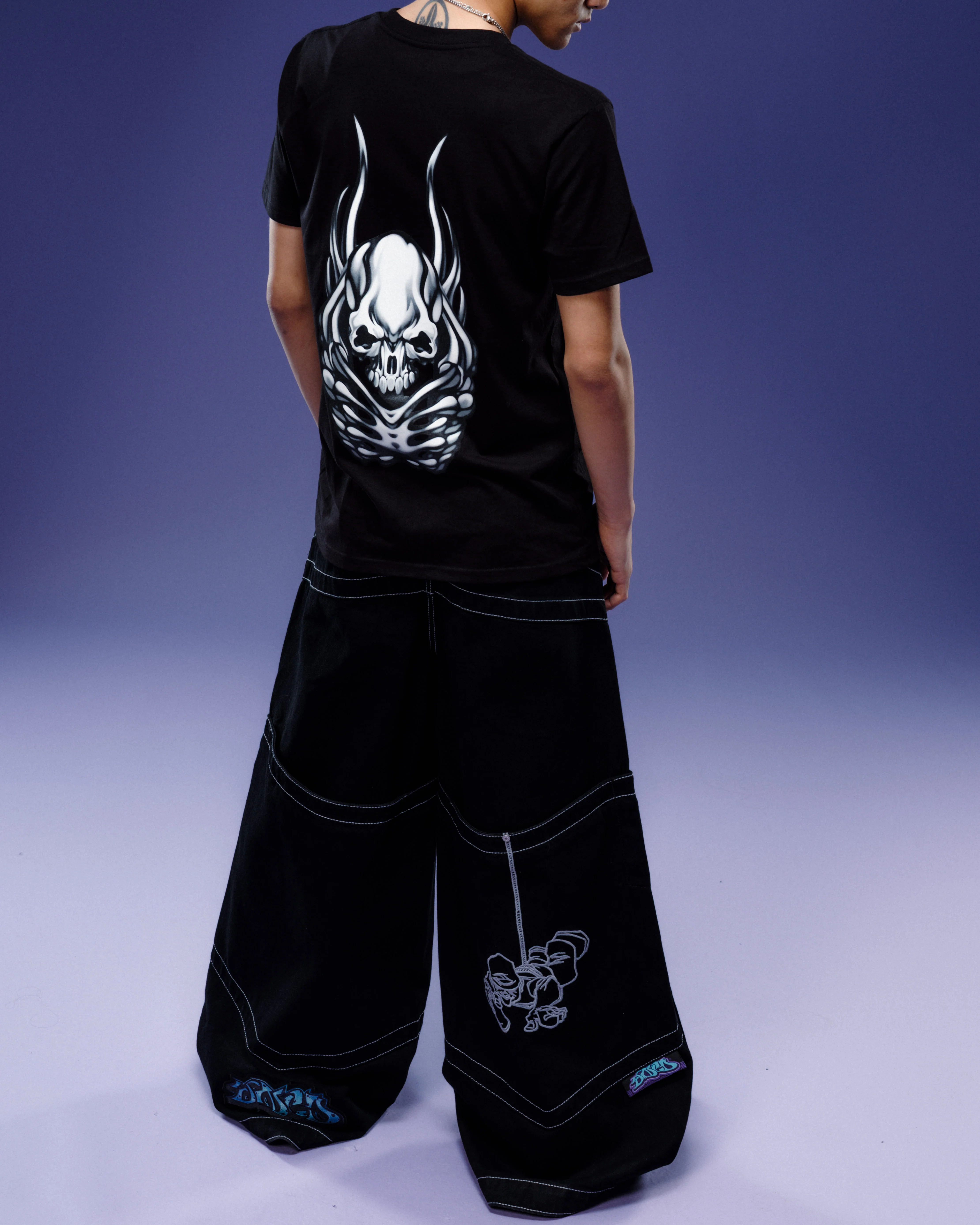 Alien Skull Tee. Black. - Image 4