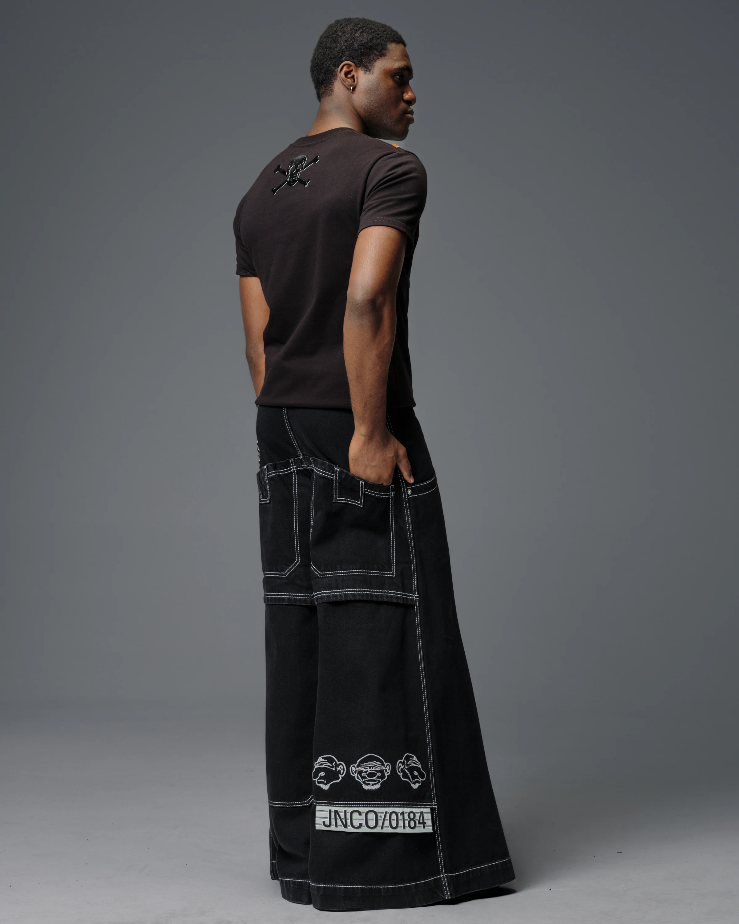 Mugshot. 50". Jet Black. - Image 11