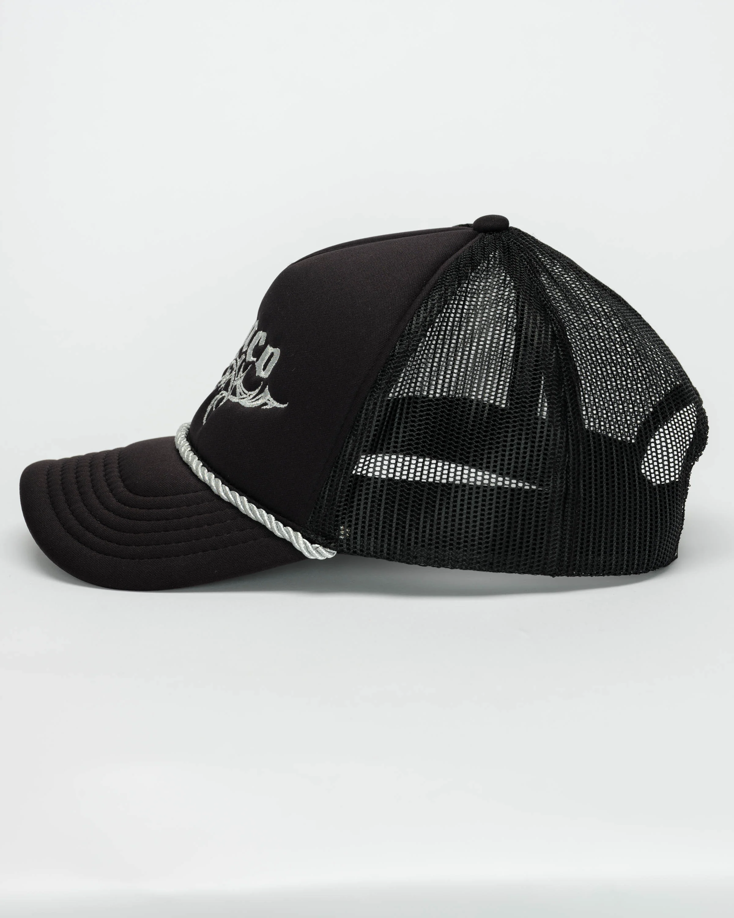 Tribal Trucker Hat. Black/ Silver. - Image 4