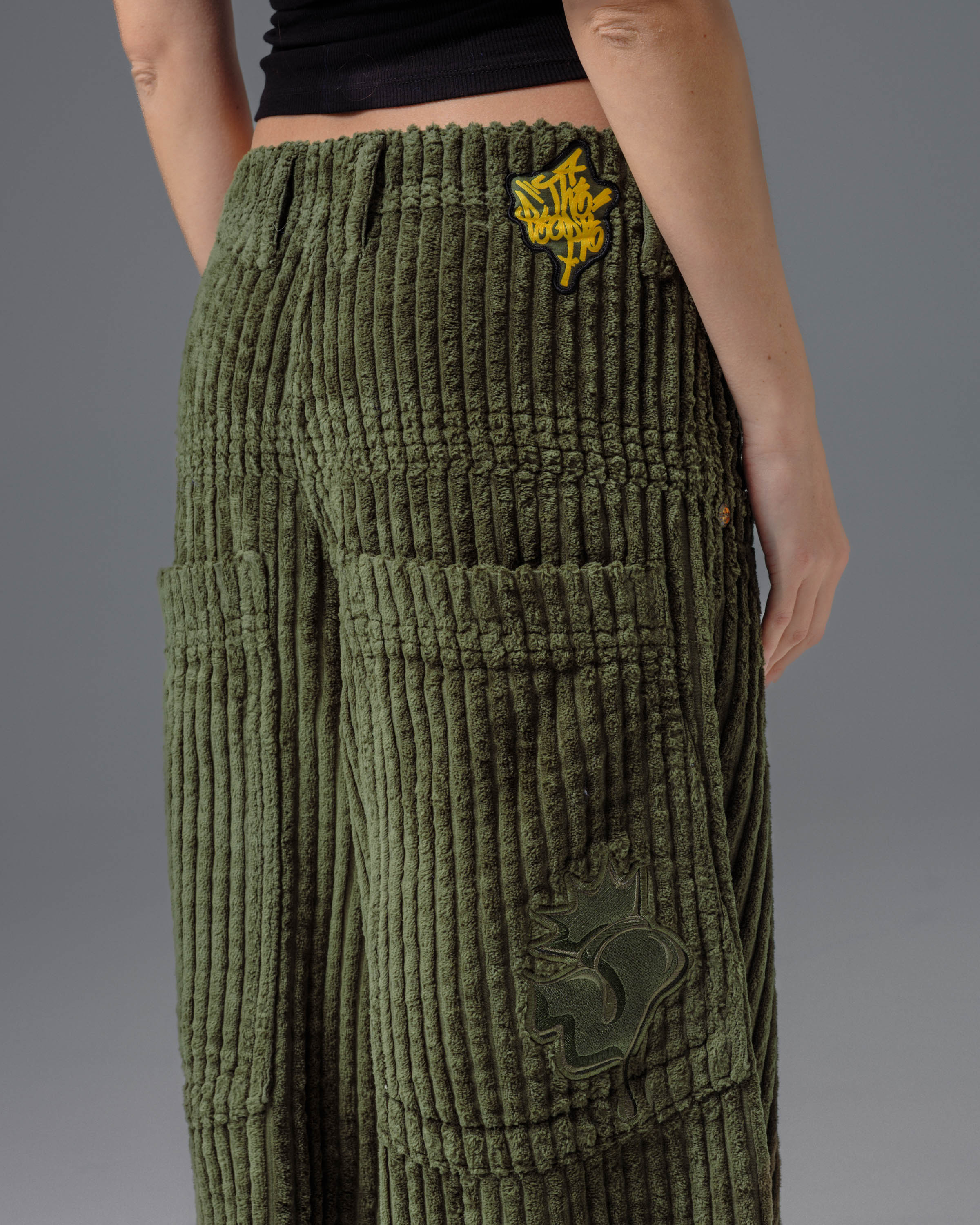 W Jester. 26". 2 Wale Corduroy. Moss. - Image 12