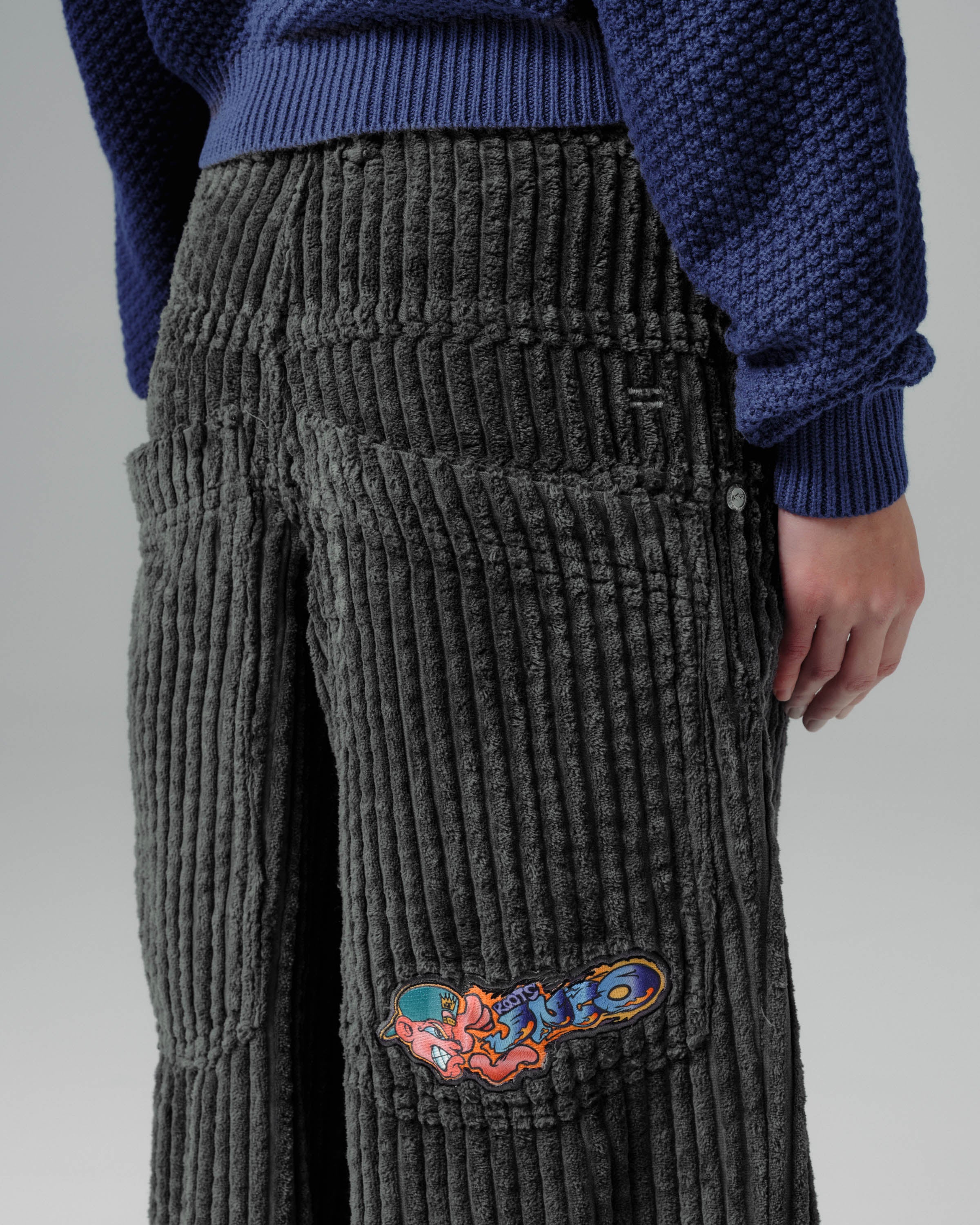 W Wizard. 24". 2 Wale Corduroy. Magnet. - Image 11