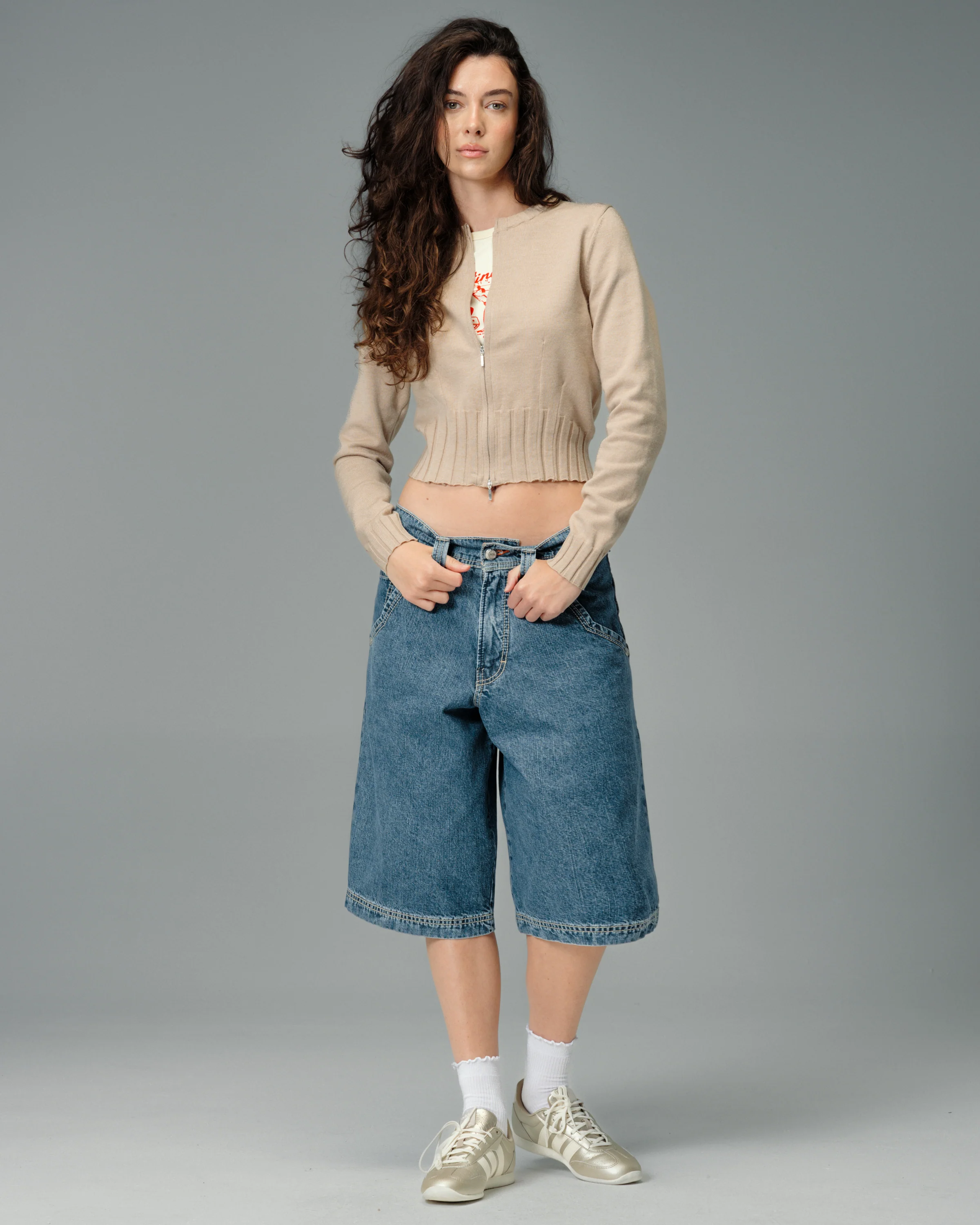 W Wizard Shorts. 15" Inseam. Dark Stone. - Image 4