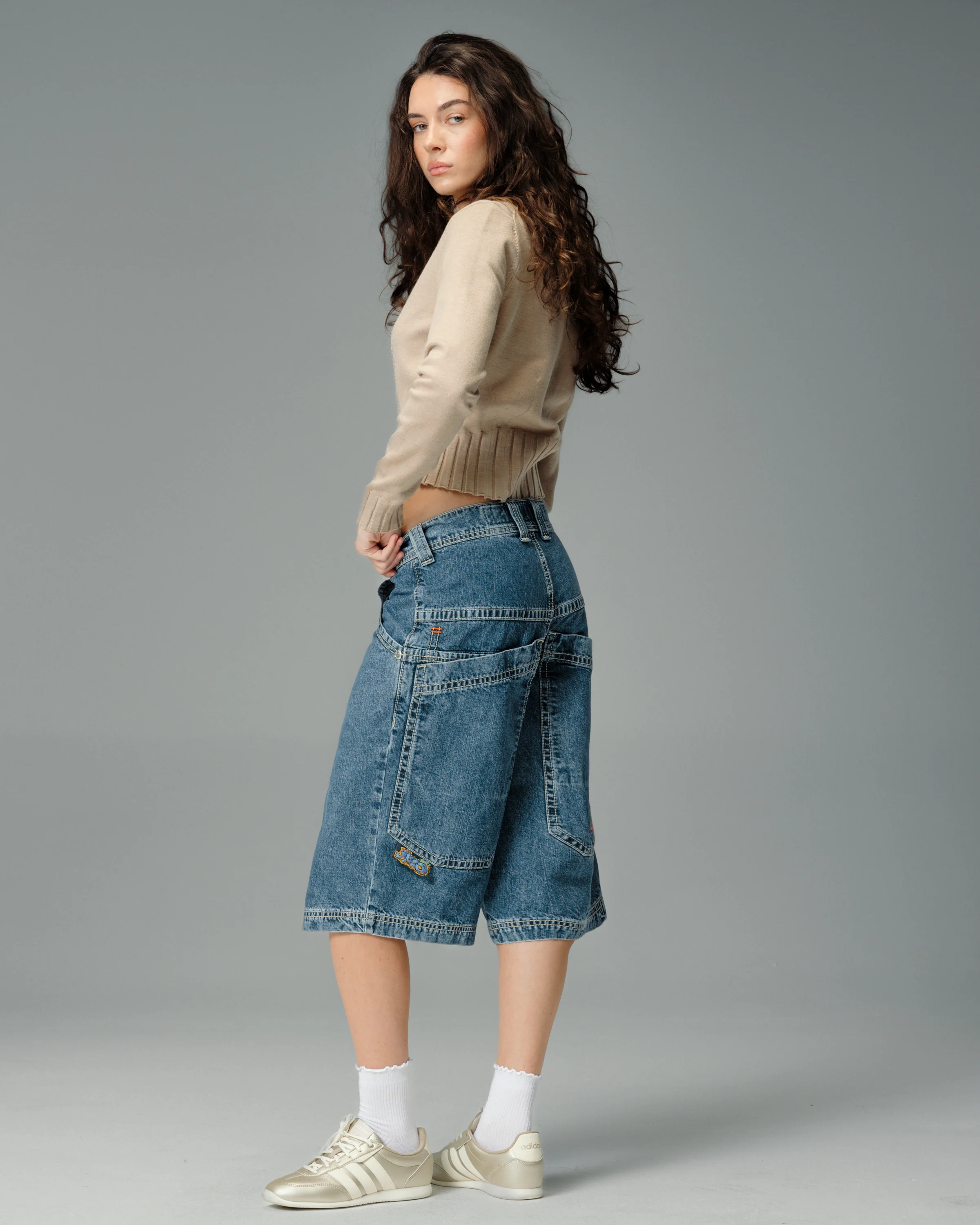 W Wizard Shorts. 15" Inseam. Dark Stone. - Image 6