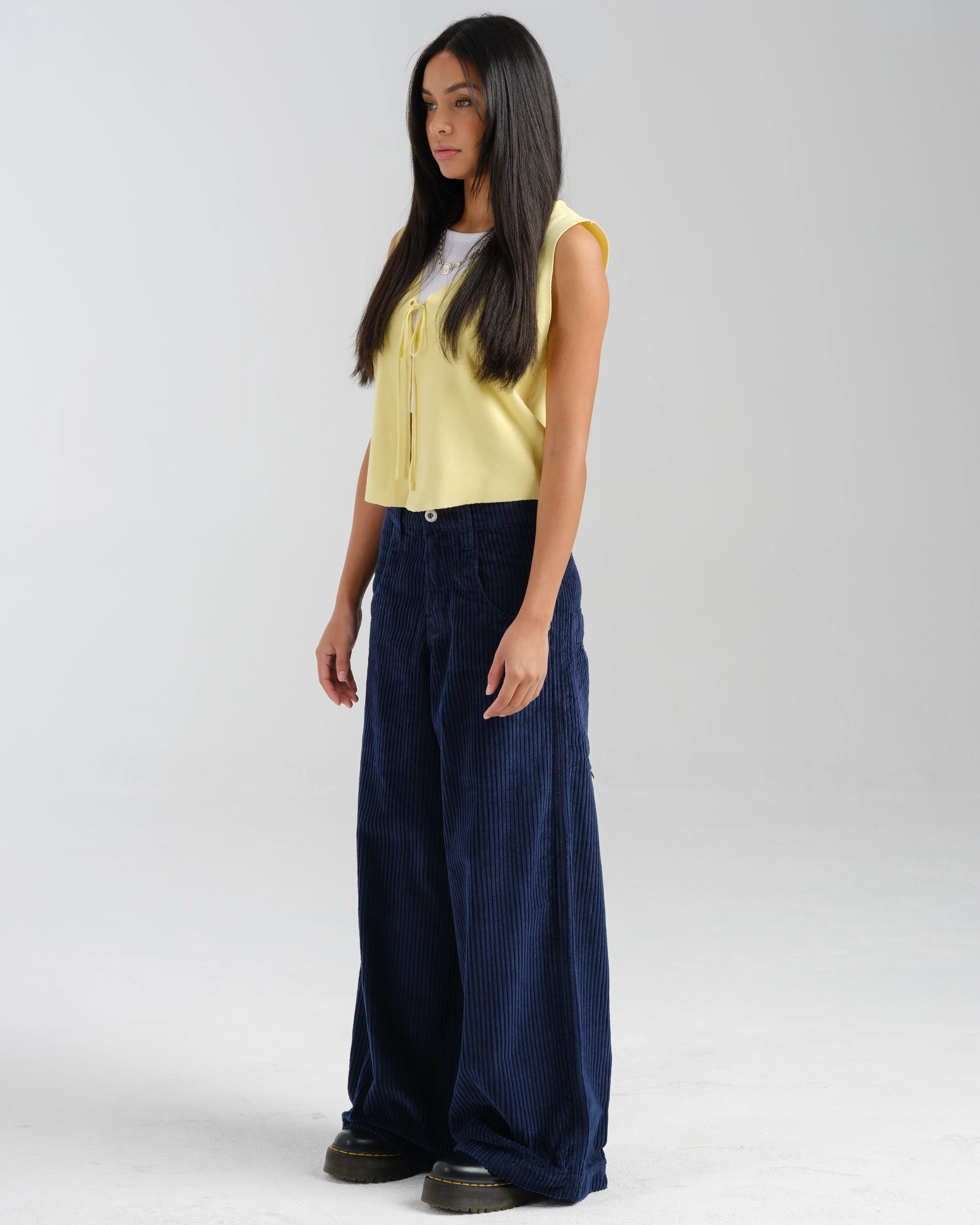 W101 Twin Cannon. 26". 4 Wale Corduroy. Navy. - Image 3