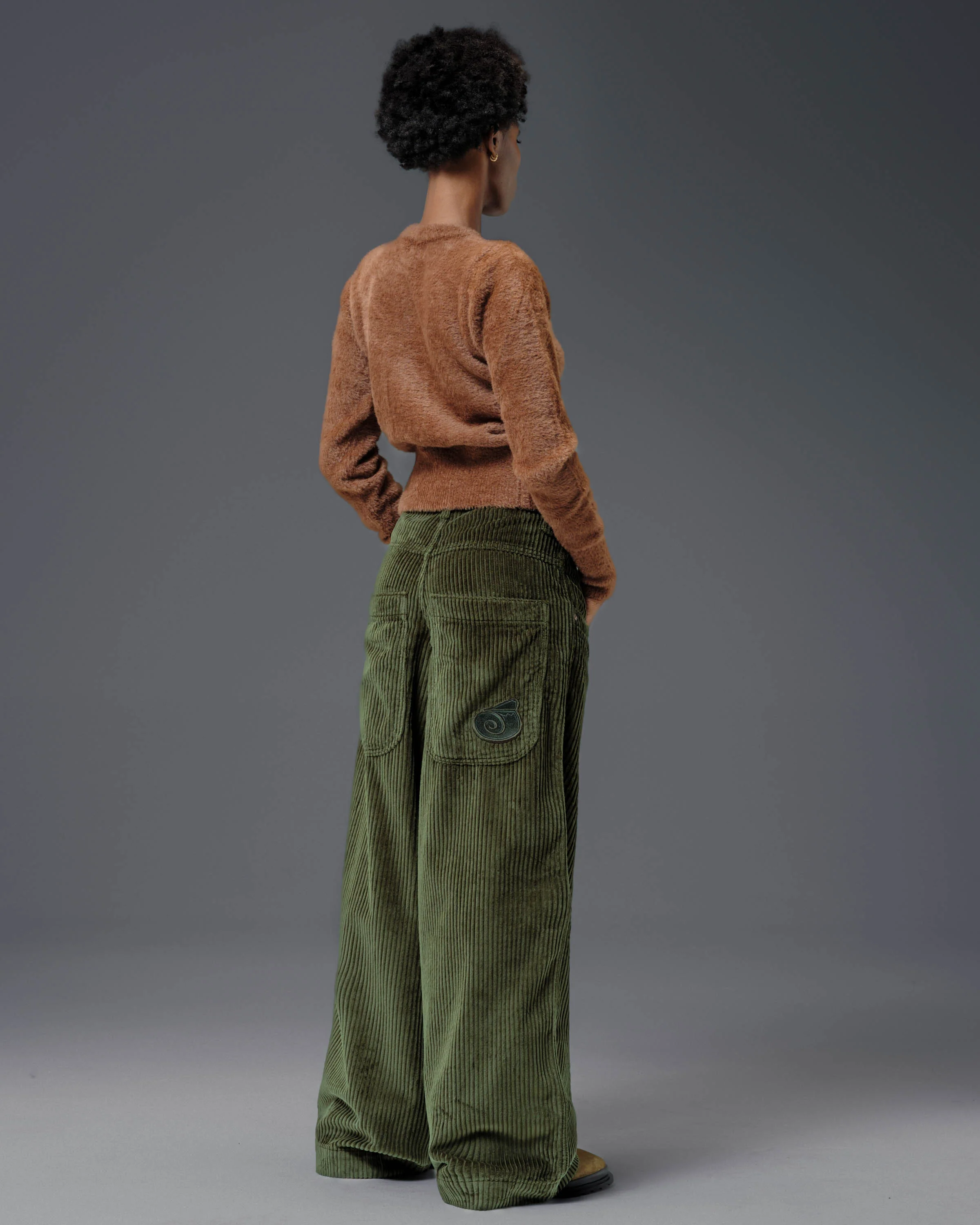 W101 Twin Cannon. 26". 4 Wale Corduroy. Moss. - Image 8