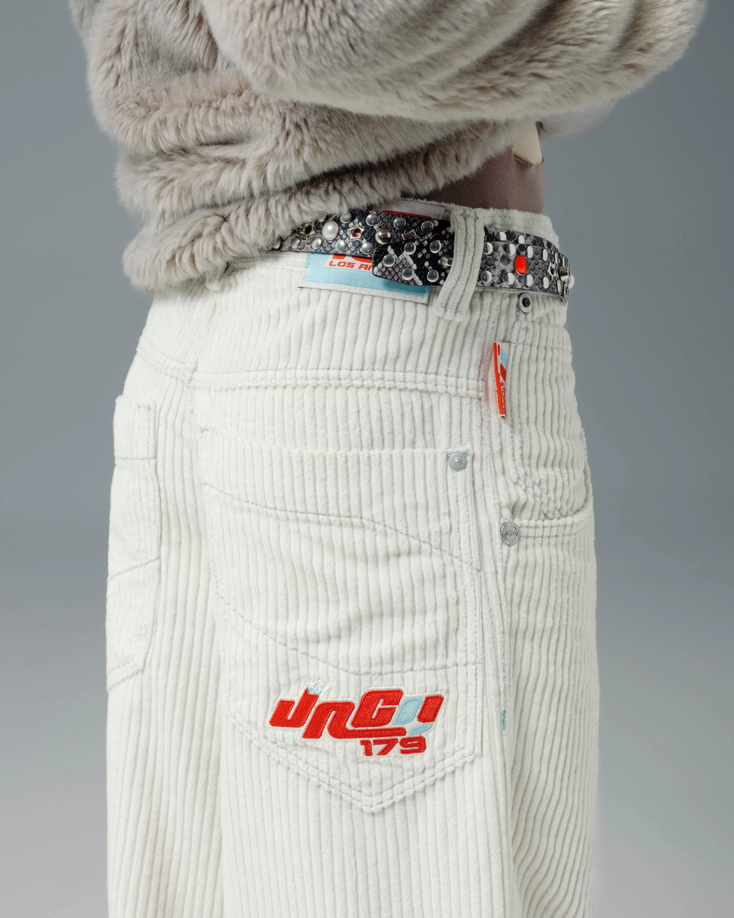 W1179 Easy Wide Pipes. 23". 4 Wale Corduroy. Tofu. - Image 9