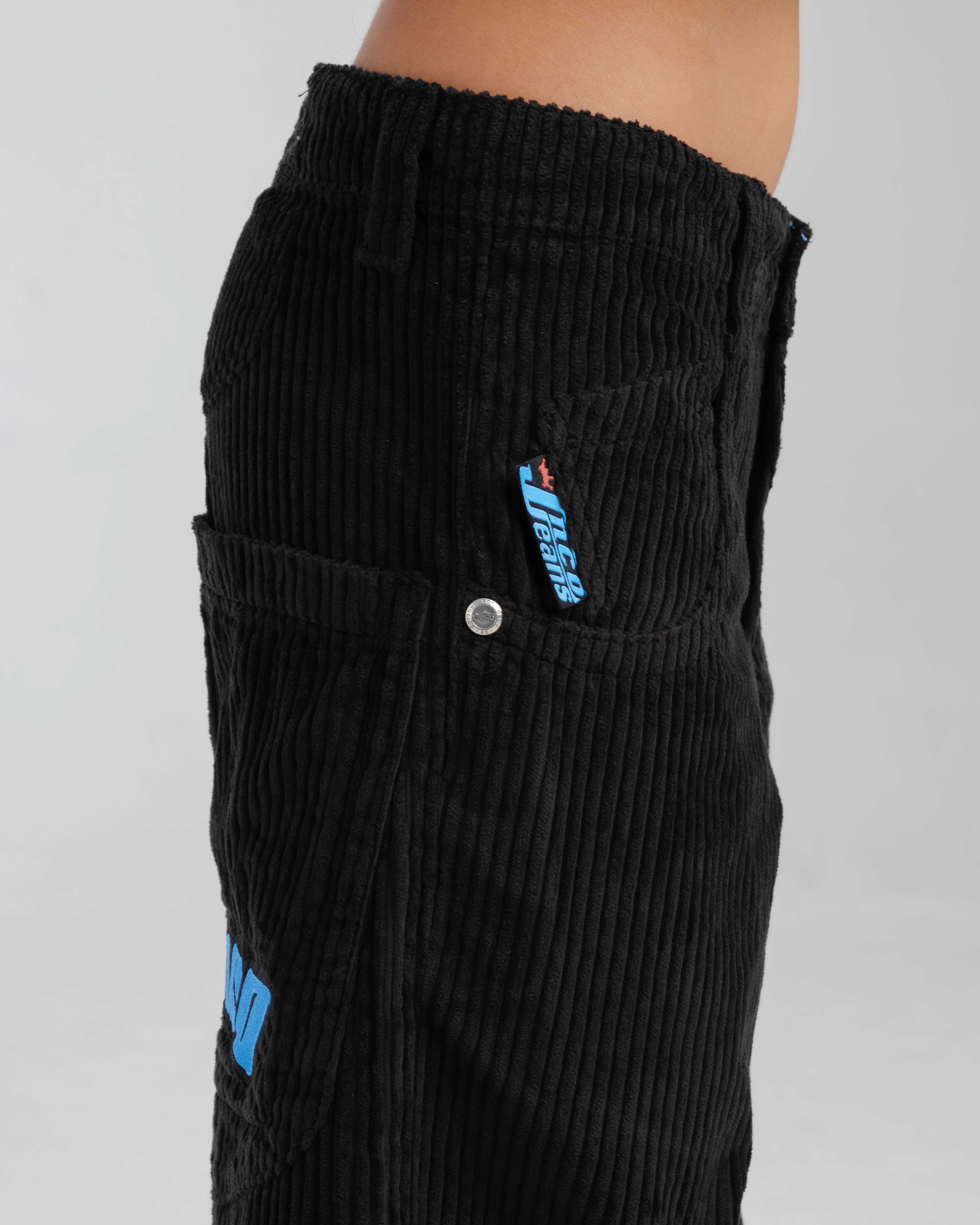 W169 Low Down. 20". 4 Wale Corduroy. Black. - Image 7