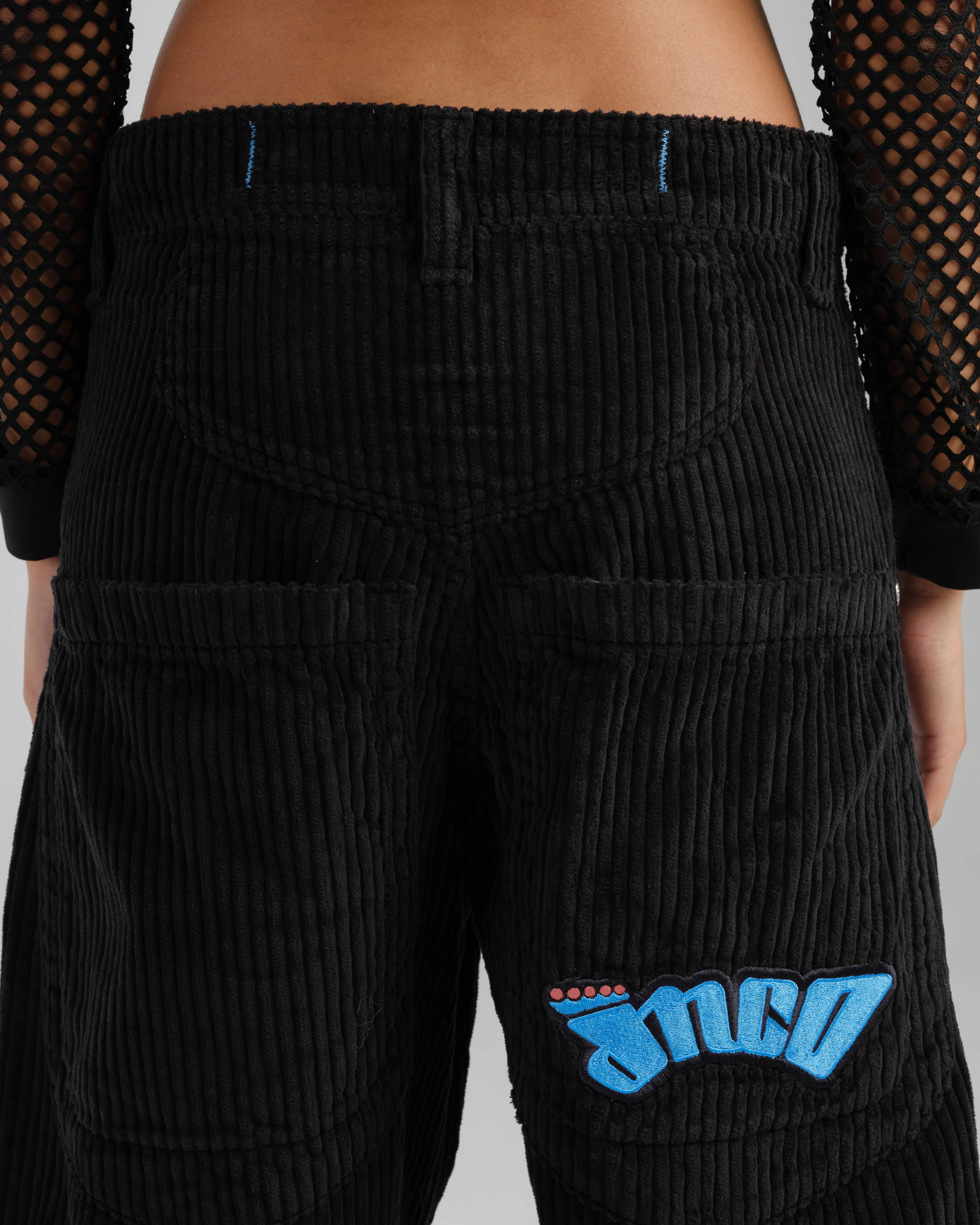W169 Low Down. 20". 4 Wale Corduroy. Black. - Image 8