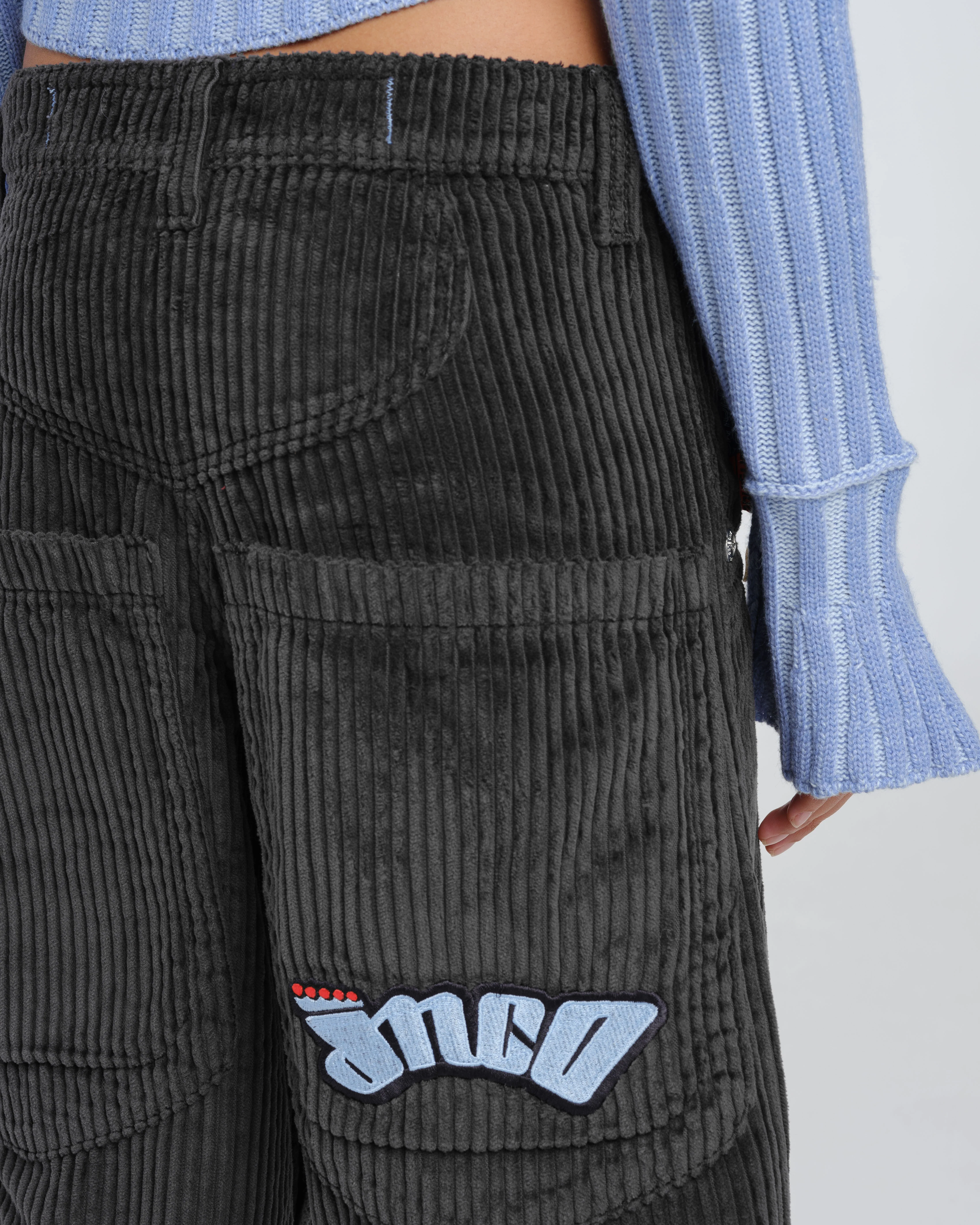 W169 Low Down. 20". 4 Wale Corduroy. Magnet - Image 9