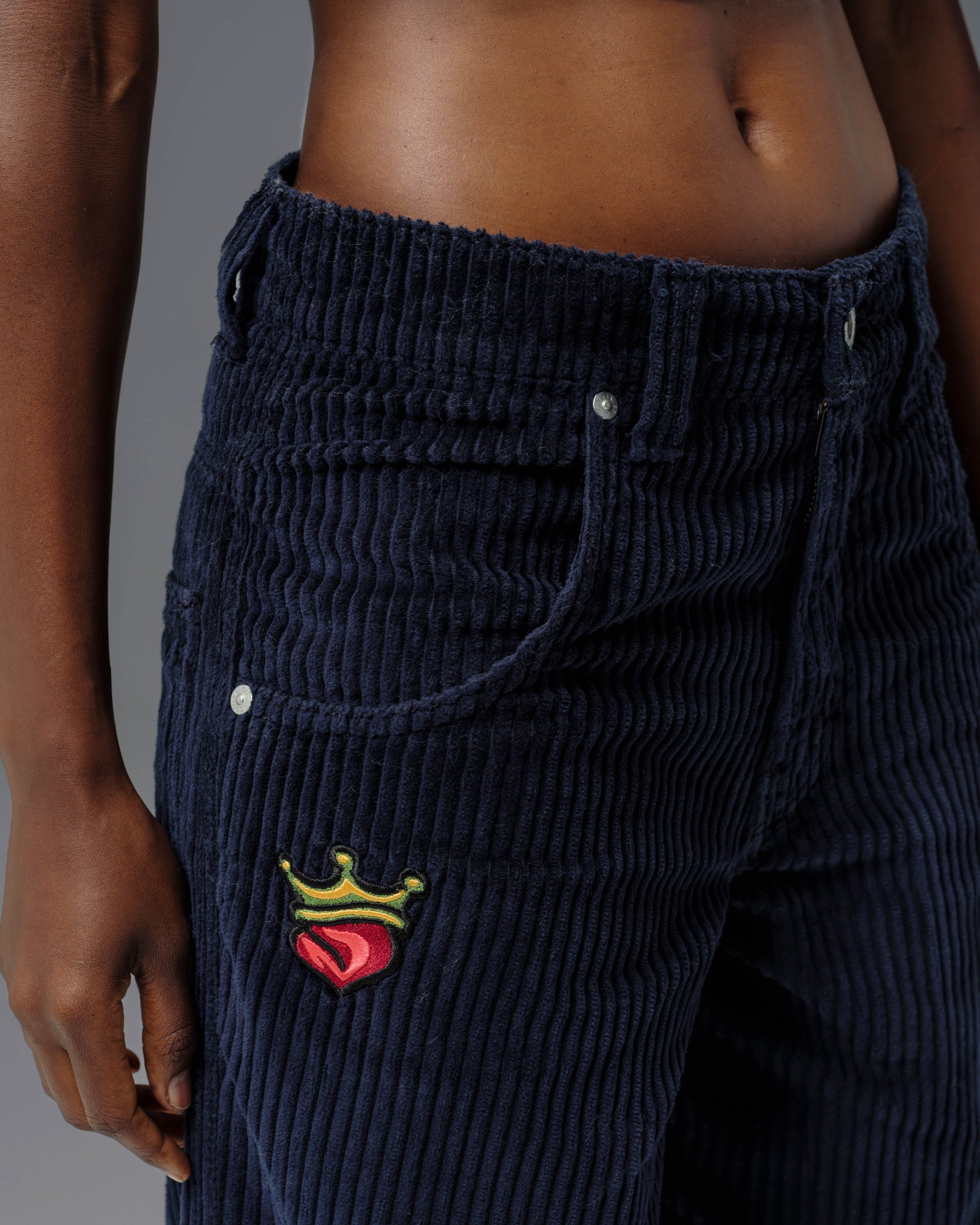 W179 Pipes. 23". 4 Wale Corduroy. Navy. - Image 11