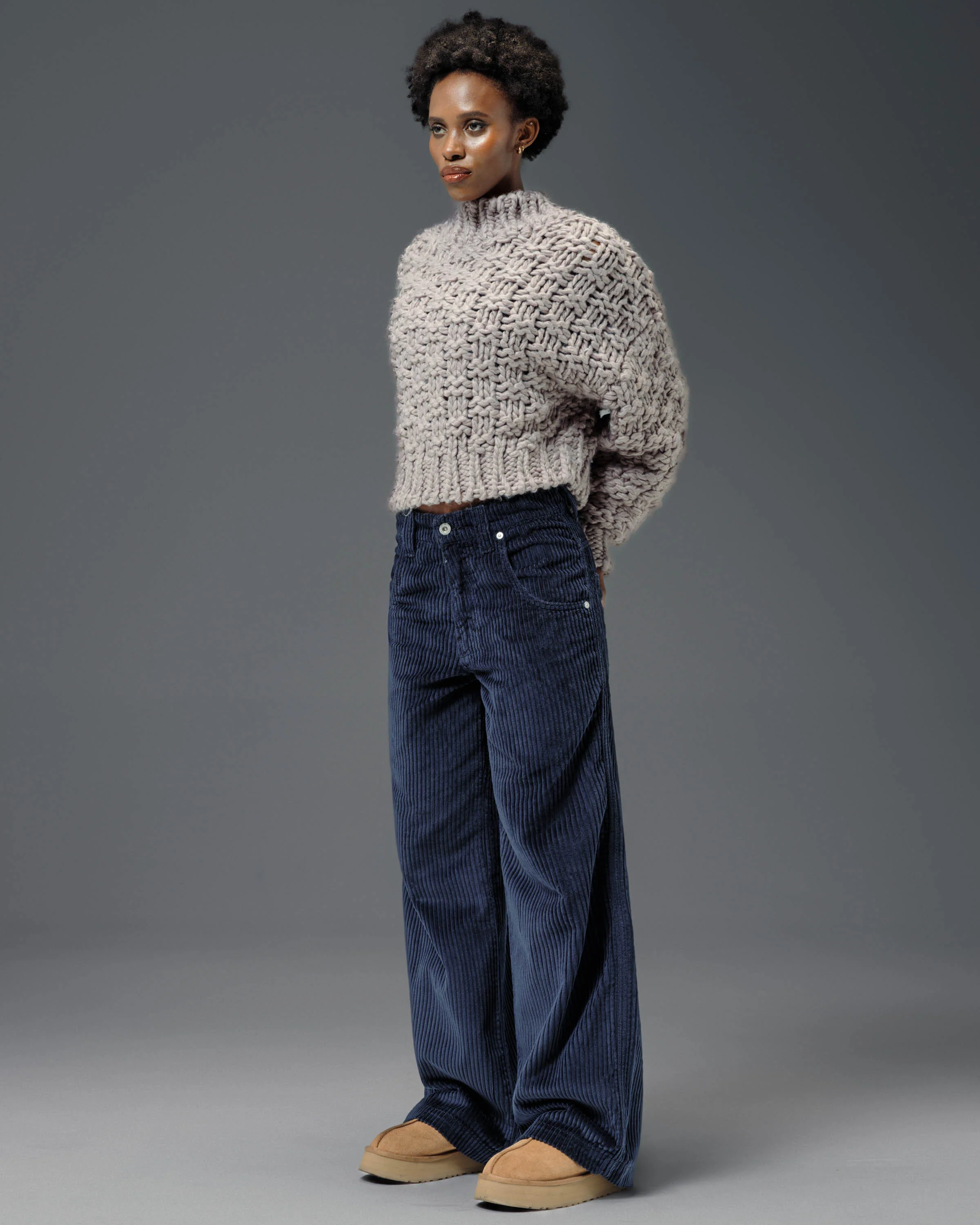 W179 Pipes. 23". 4 Wale Corduroy. Navy. - Image 4